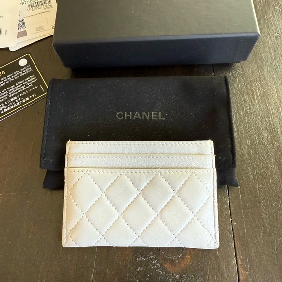 Chanel Quilted Card Holder in Gray - Picture 5 of 7